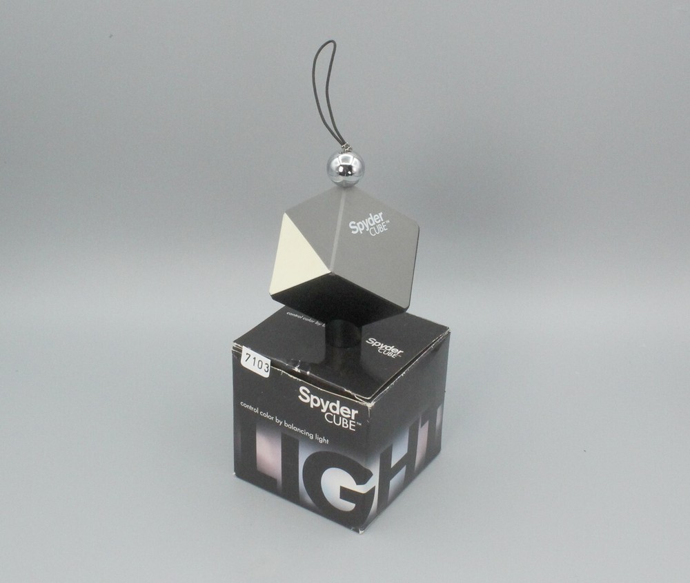 DataColor SpyderCube Color Balancing Device (7103)