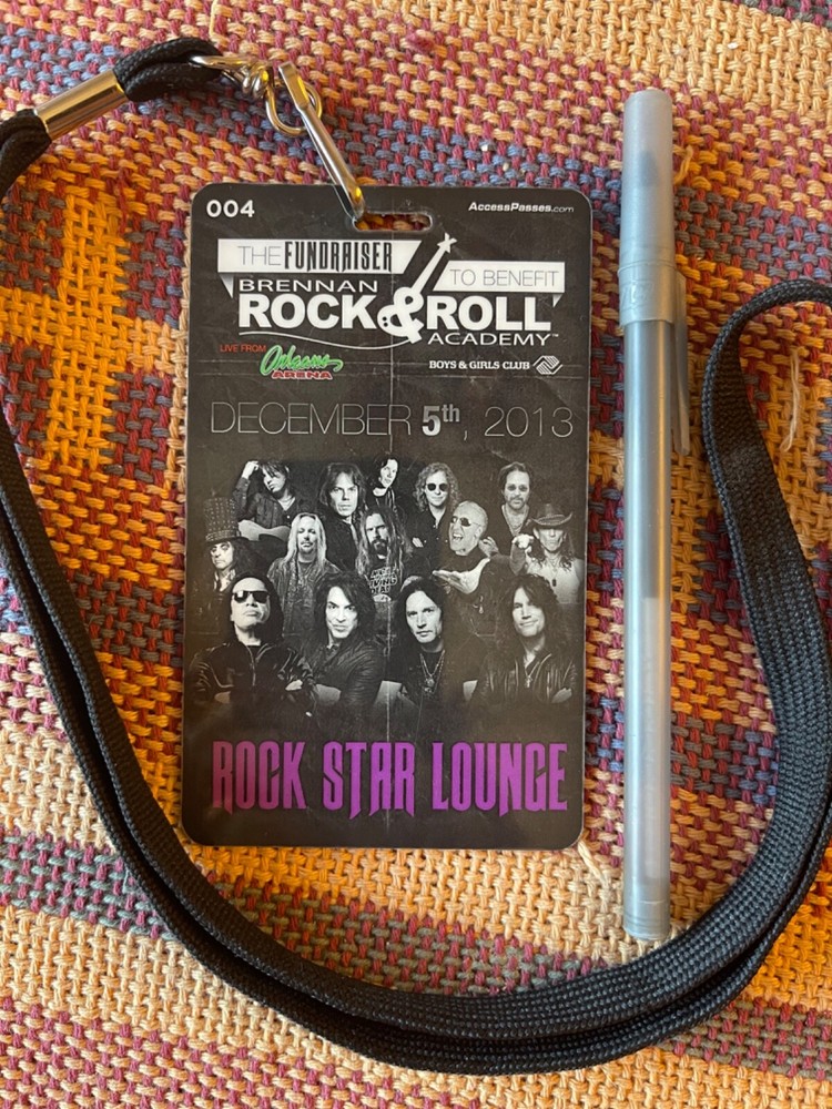 KISS Backstage Pass Laminate 2013 Benefit Concert Alice Cooper Rob  Zombie Crue