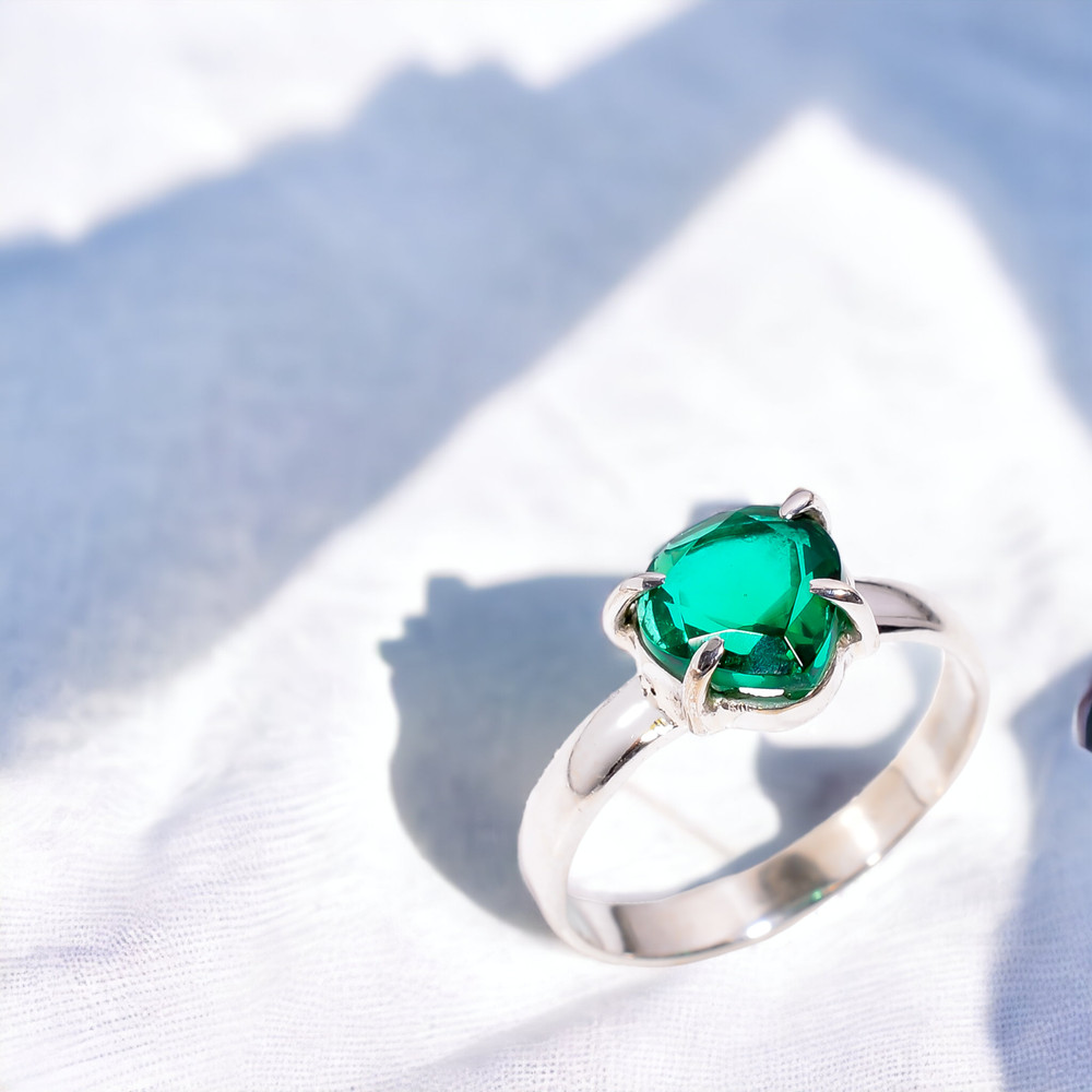 Gift For Women Statement Ring Size 925 Silver Emerald
