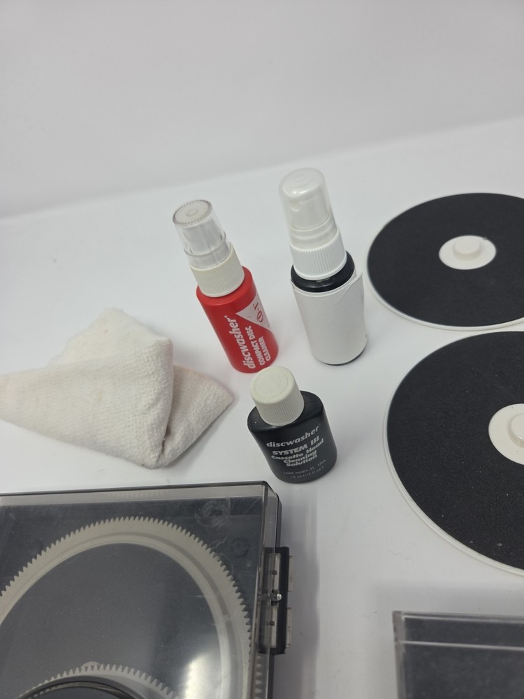 Discwasher CD Cleaning Kit & Supplies