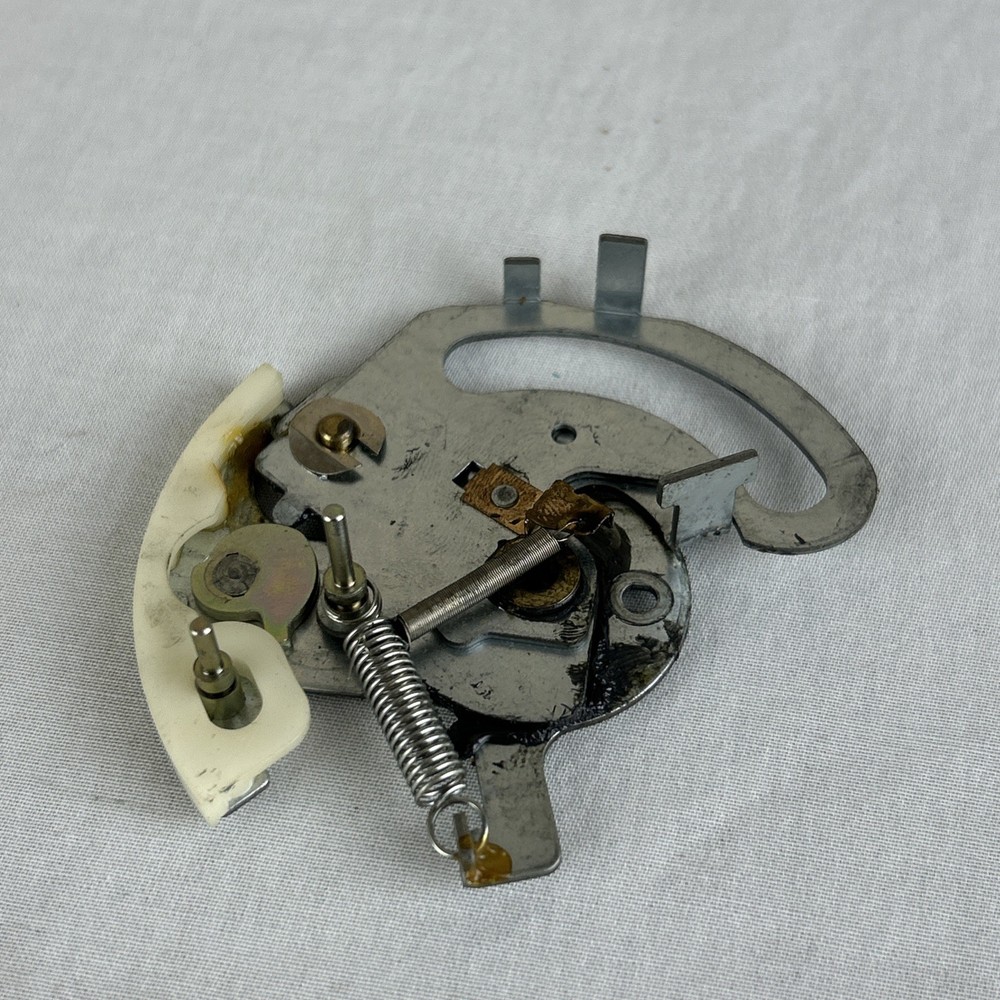 Technics SL-D202 Cueing Gear with Springs