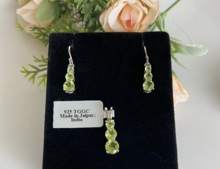 CERTIFIED NATURAL PERIDOT PENDANT & EARRINGS SOLID 925 STERLING SILVER SET
