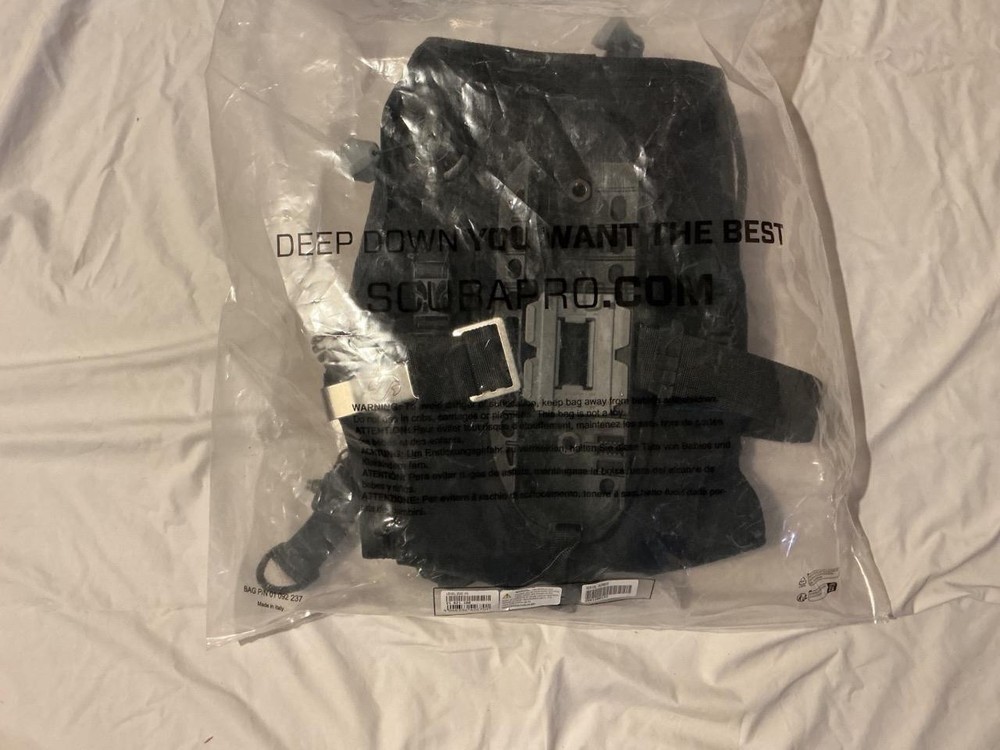 ScubaPro Level 2022 Quick Cinch with AIR2 Diving BCD, X-Small