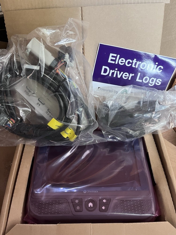 Omnitracs ELD Device CV90-JE045-101 used good condition