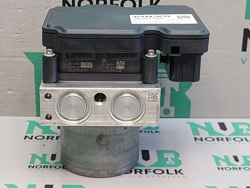 VOLVO XC40 ABS Pump Modulator Control Unit 32281466
