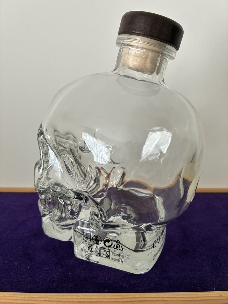 70CL/700ML Real Crystal Head Vodka Bottle (empty)