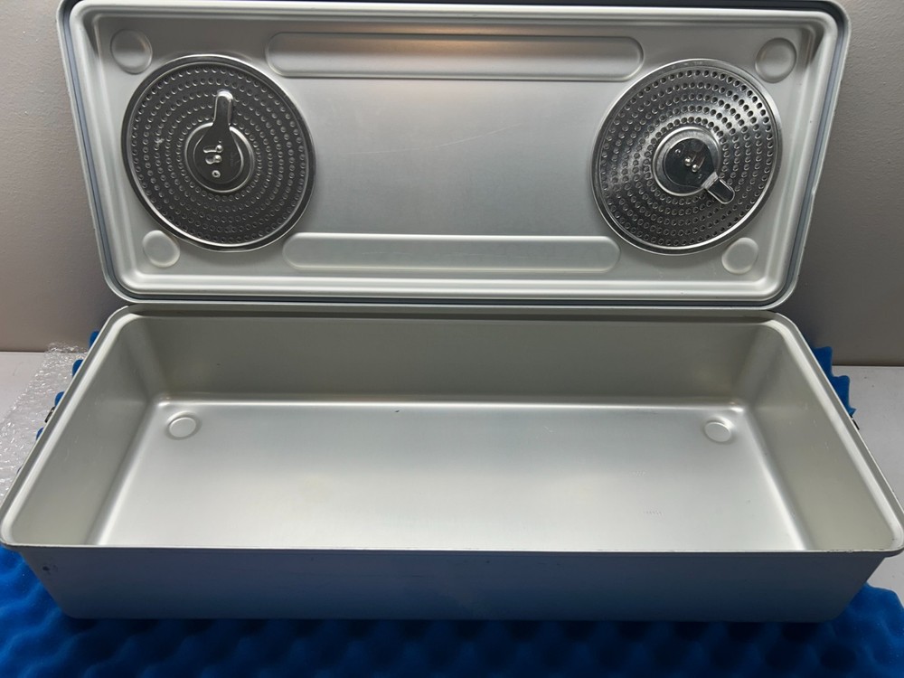 CASE MEDICAL STERITITE LONG SOLID BOTTOM STERILIZATION CONTAINER SC06L