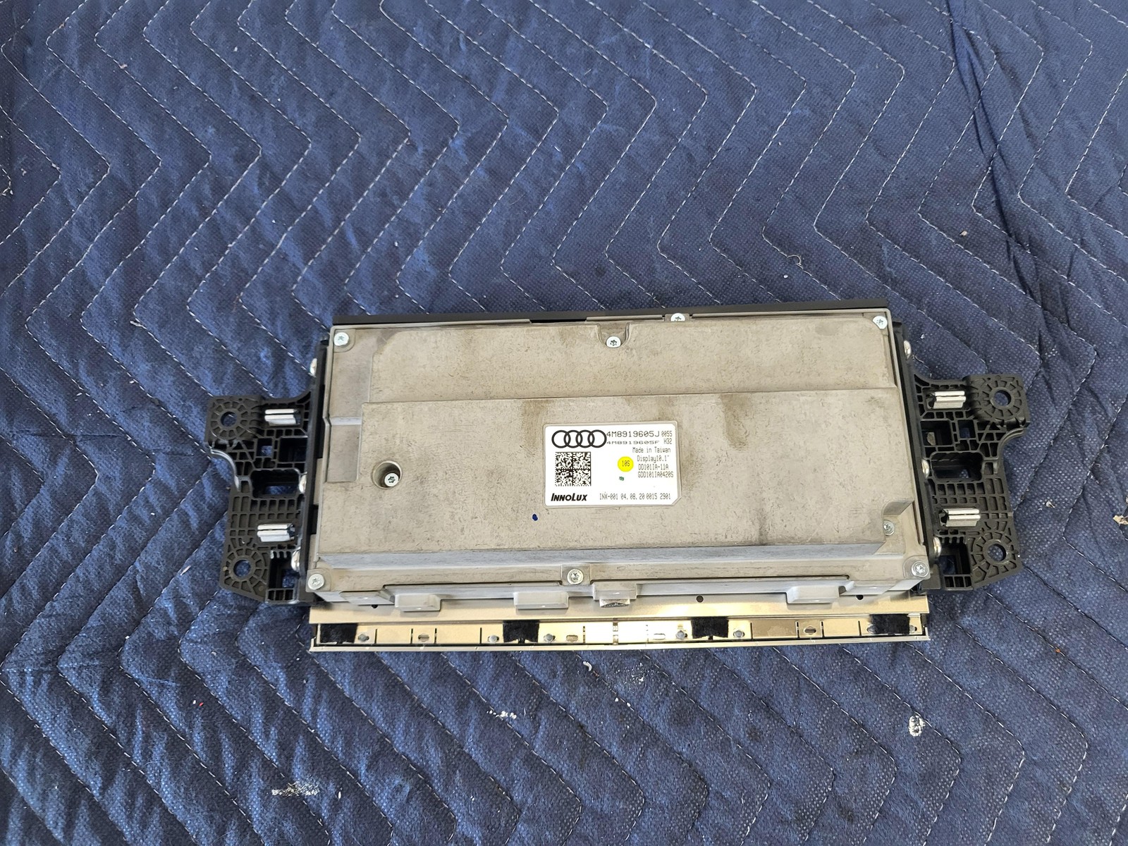 Used Oem Audi Dash Audio Radio Display Screen for 2021 SQ7 10.1"