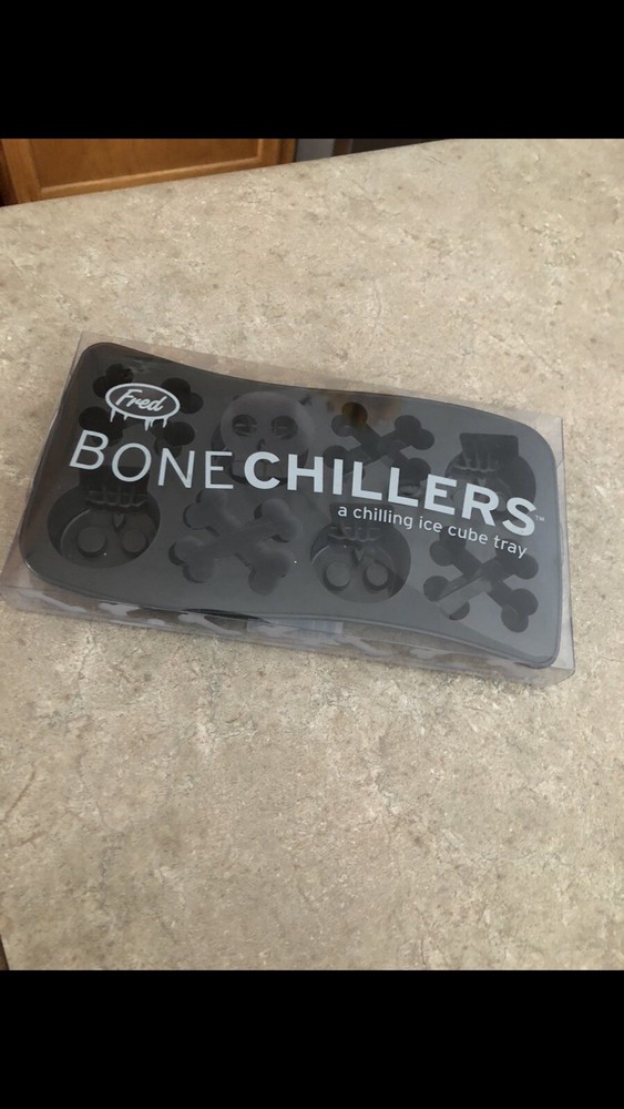 Fred Bone Chillers Ice Cube Tray NEW!