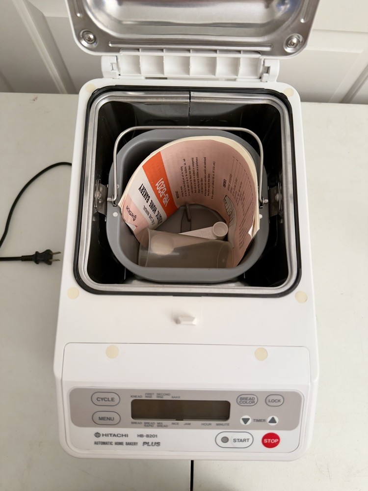 Vintage Bread Machine Hitachi HB-B201 PLUS Automatic Home Bakery Bread Machine @