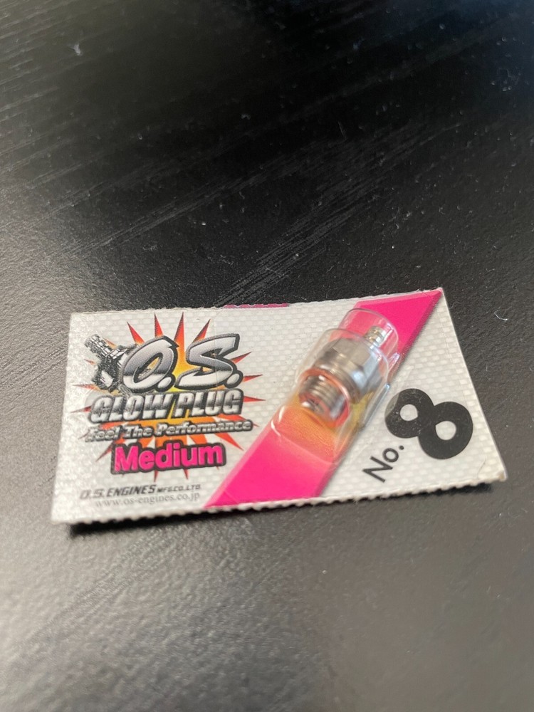 O.S. Engines No.8 Glow Plug Medium NEW)