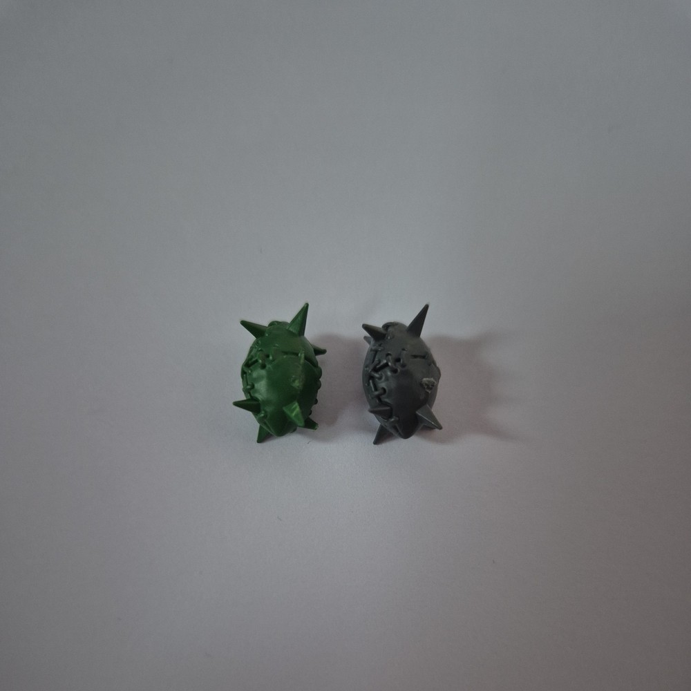 Warhammer Orcs & Goblins bits Blood Bowl Balls x 2
