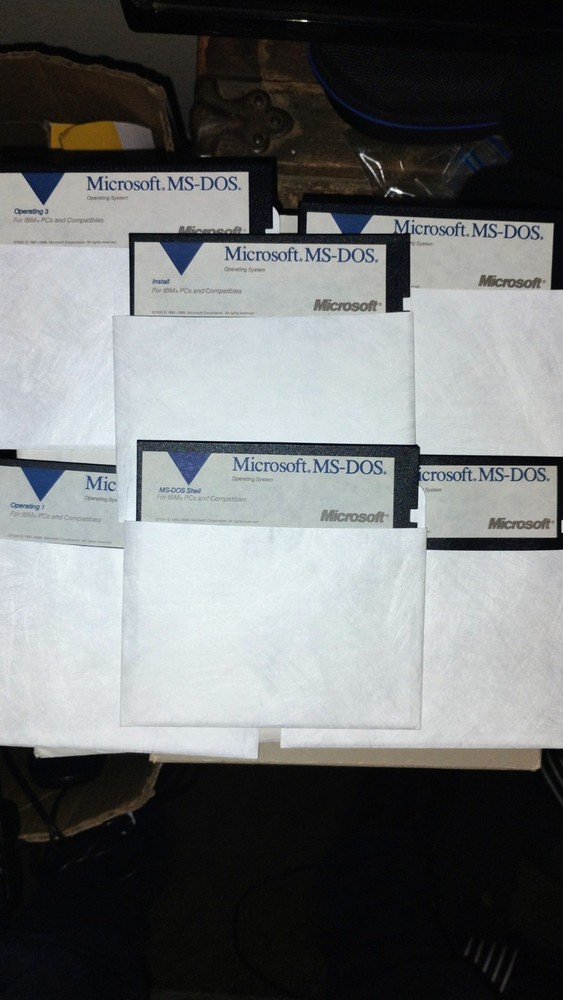 Microsoft MS-DOS Operating System Version 4.01 5.25 in Floppy Disc