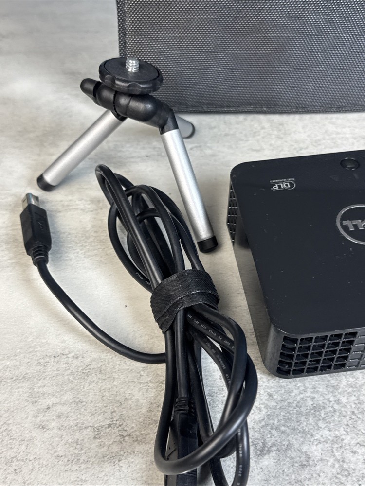 Dell M110 Projector (F)