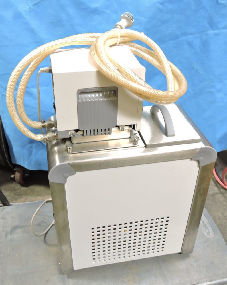 Thermo Haake A10 Chiller Recirculating Bath / SC100 Controller / Hoses / Tested