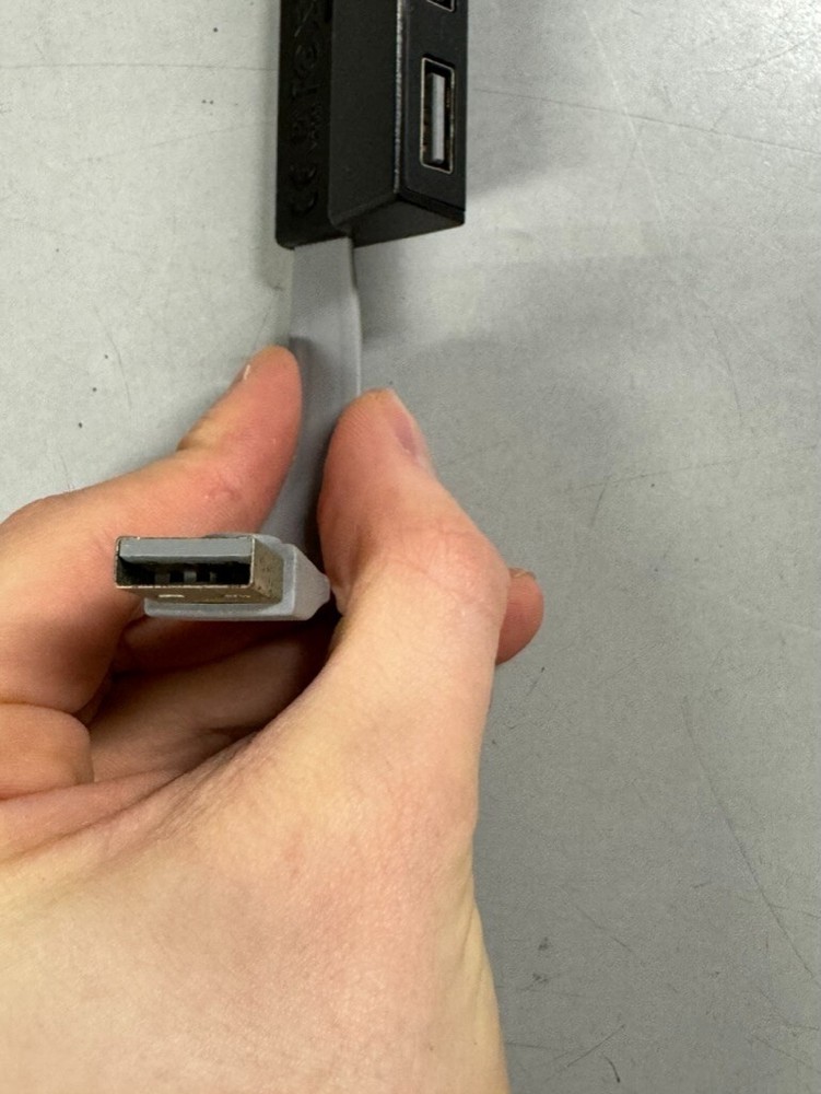 Targus 4-Port Basic Hub ACH114US - Black