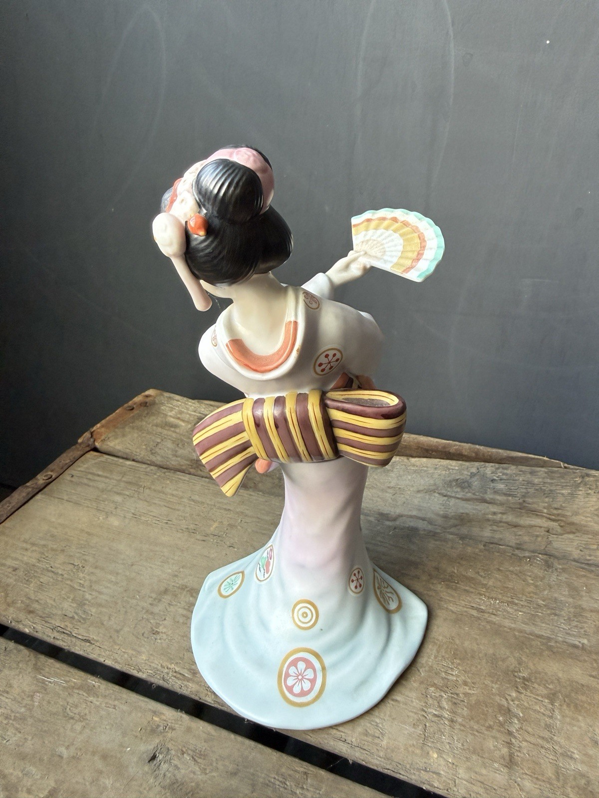 VTG Japanese Porcelain Figure Yoshimatsu Kasai Maiden of the Fluttering Fan