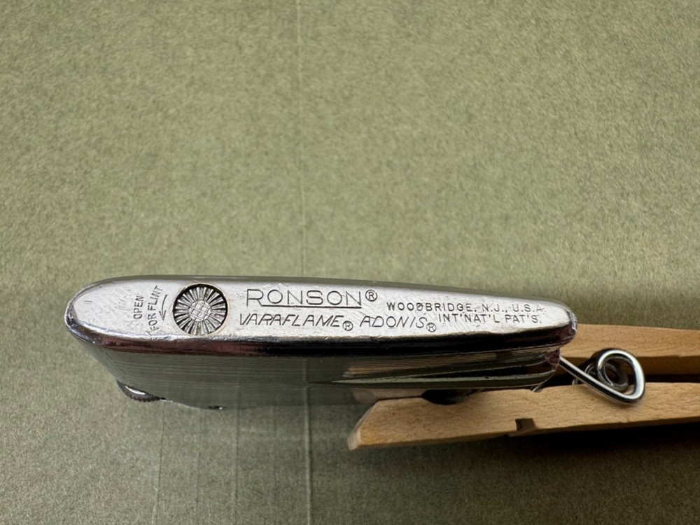 Vintage Ronson Varaflame Lighter