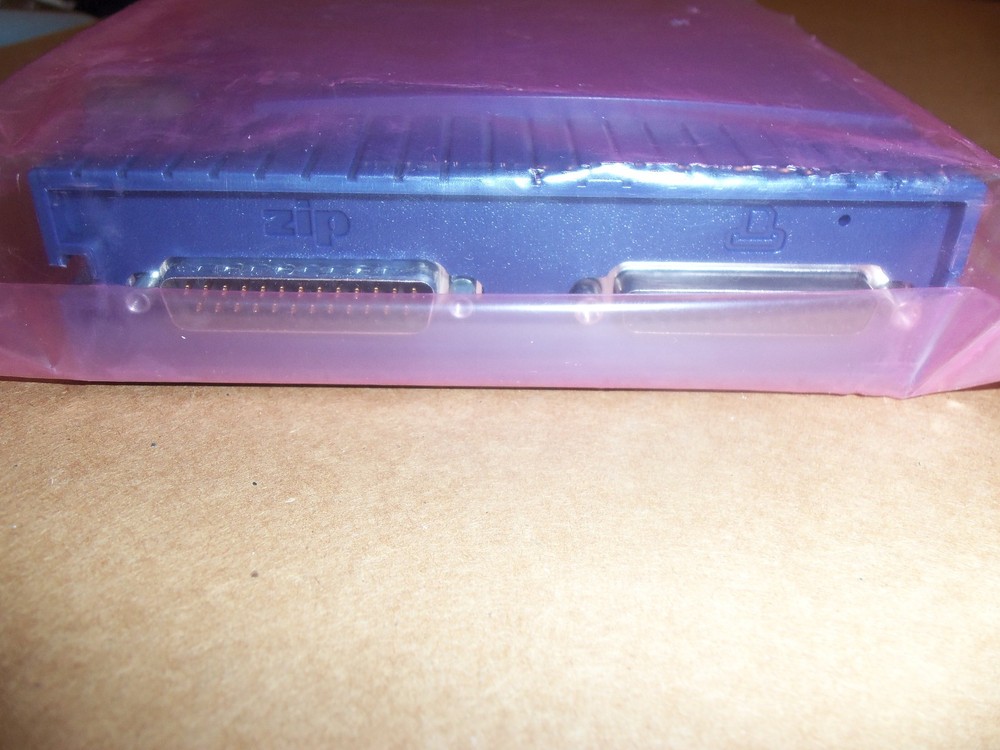 Iomega Zip100 Zip-Drive Parallel Interface Open Box 100MB Exernal No AC Adapter