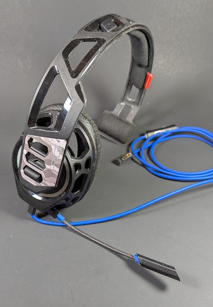 Nacon Plantronics RIG-100 Wired Gaming Headset for Xbox PS4 PC