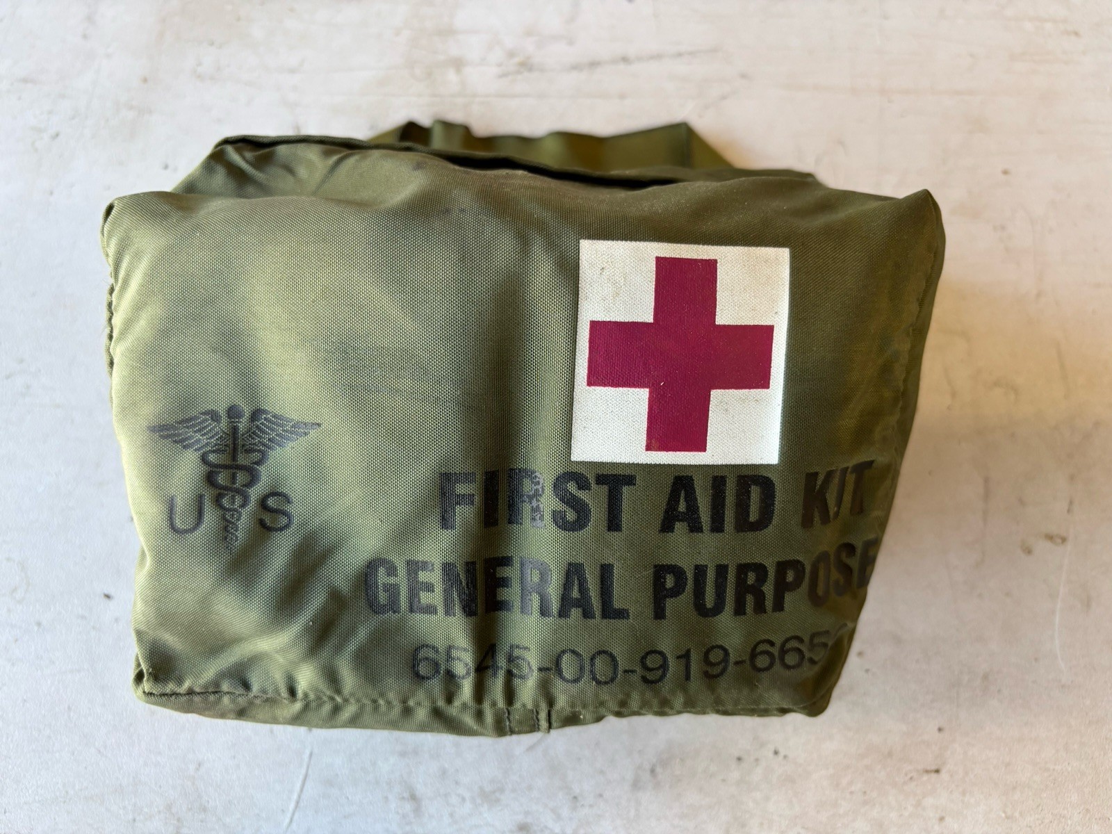 Complete Unopened Military Surplus First Aid Kit Excellent Condition