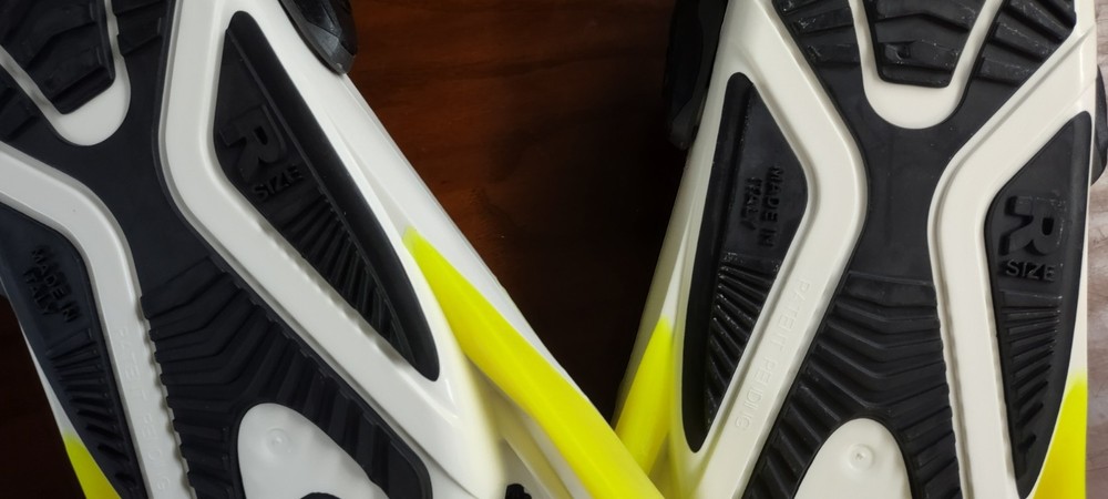 Aqualung Phazer White/Yellow Scuba/ Snorkel Fin -Size Regular