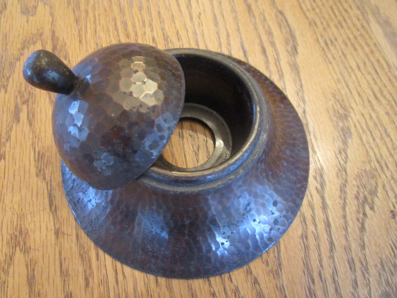 Vtg Inkwell ROYCROFT Signed Ink Well w Lid Arts Crafts Mission Hammered Copper