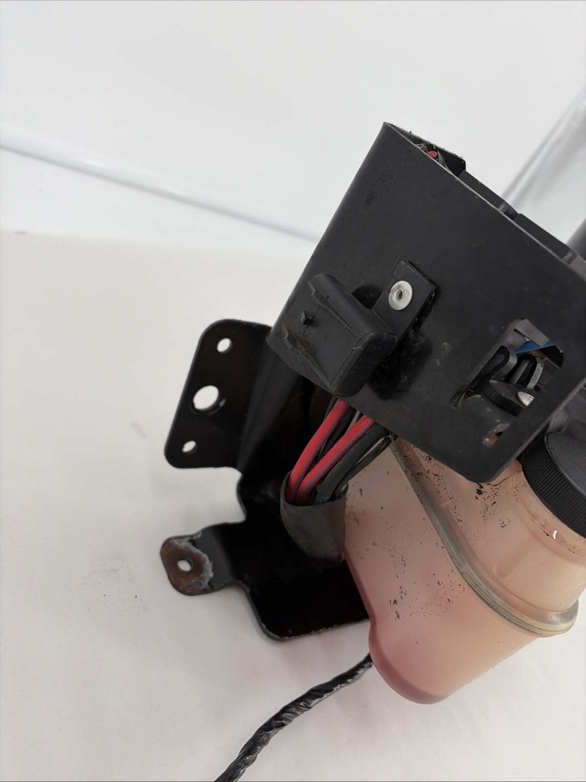 04 Volvo Penta SX M SX-M Out Drive Outdrive trim tilt lift hydraulic pump