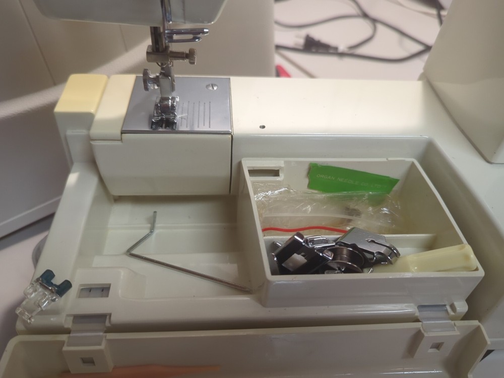 Riccar Model 2950 Sewing Machine