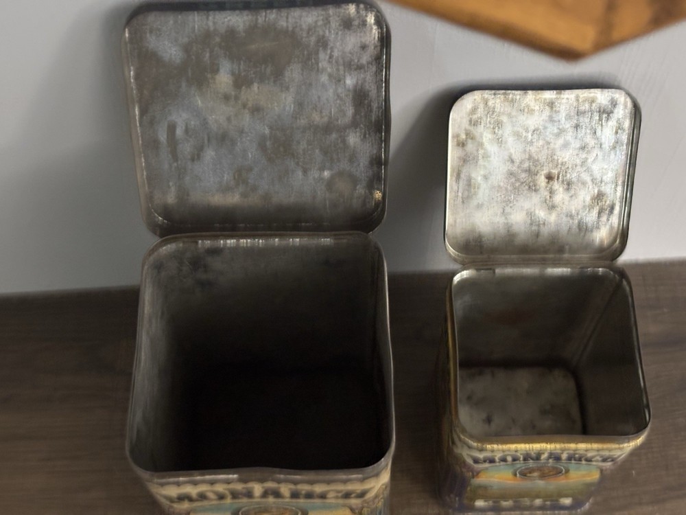 1923 Monarchs Tea Tins