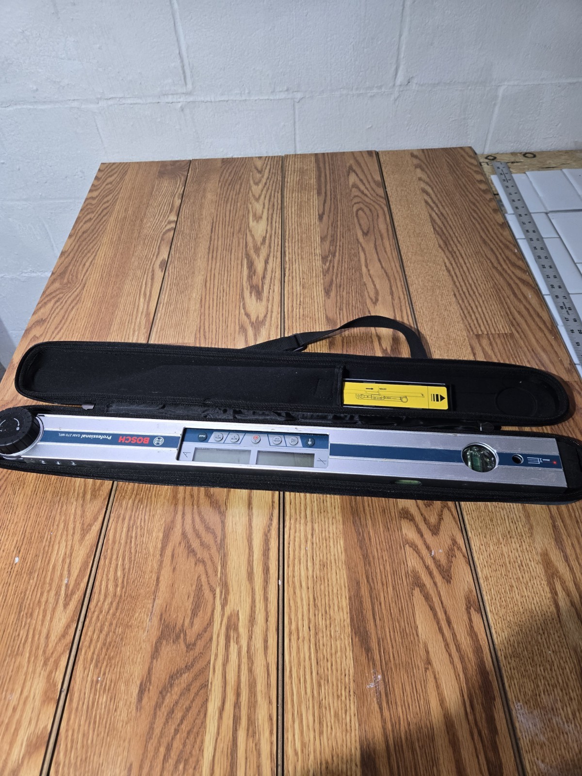 BOSCH Professional GAM 270 MFL Digital Angle Finder Measurer Level