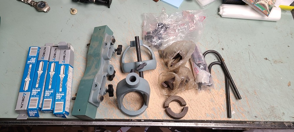 Delta Tool Mortising Attachment With 4 Mortising Chisel & Bit Sets Sets Are New
