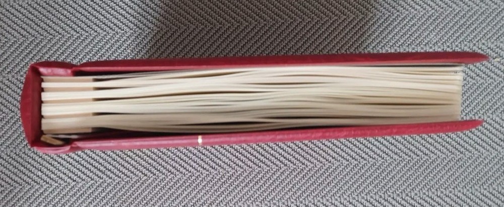 Lighthouse Stamp Album Canada, Hingeless, (1996-2003) RED