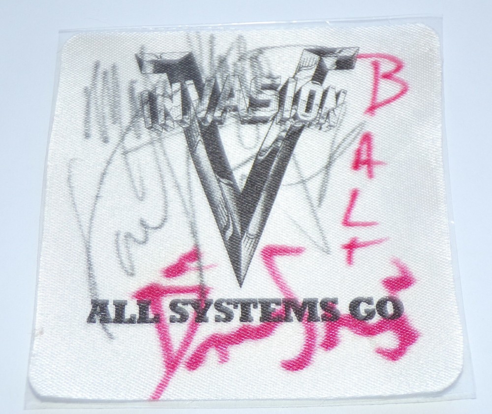 Kiss vintage Backstage Pass VINNIE VINCENT INVASION SIGNED AUTOGRAPH Slaughter