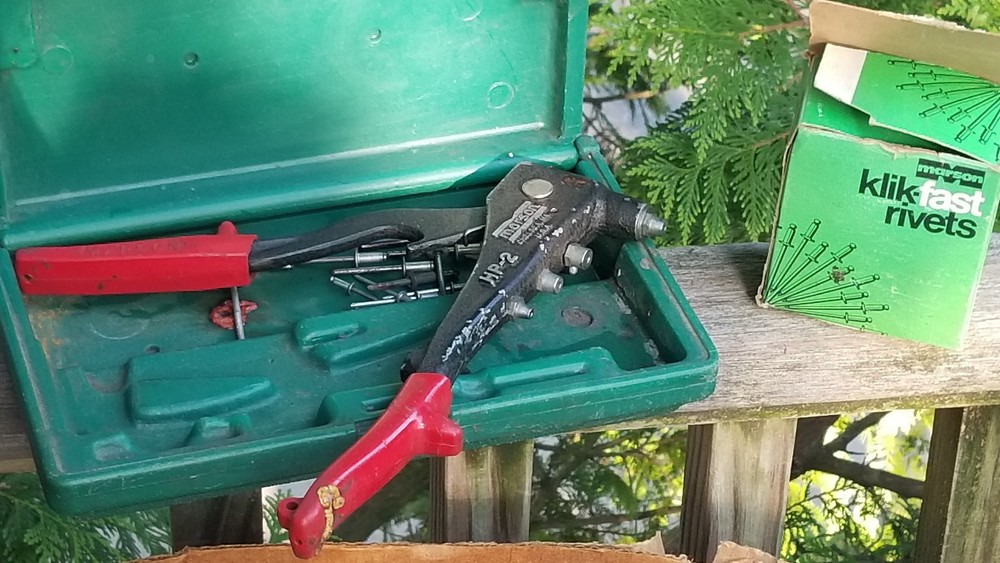 MARSON RIVET GUN AND RIVETS HAND RIVETER