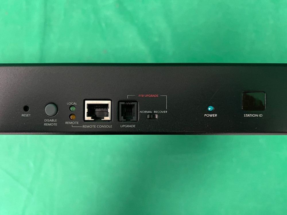APC AP5201 8-Port High-Density KVM Switch * PLEASE READ*