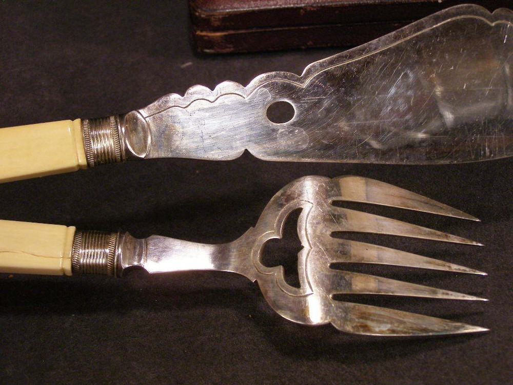 ~19 c Cake Knife Fork Server Chased Silver Serving Box Case Fish Set Sheffield~
