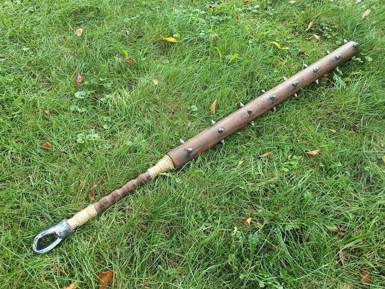LARP Mace Cosplay Samurai Stick Foam Spiked Club Comic-con / Dragoncon Sword