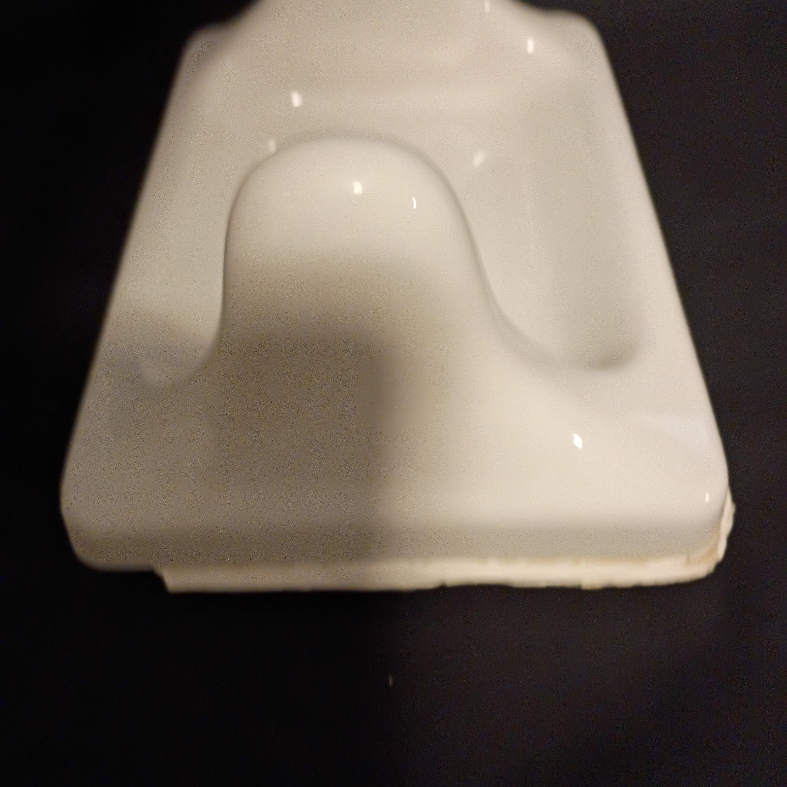 Vintage White Ceramic Toilet Paper Holder Bathroom Wall Mounted MCM M-108