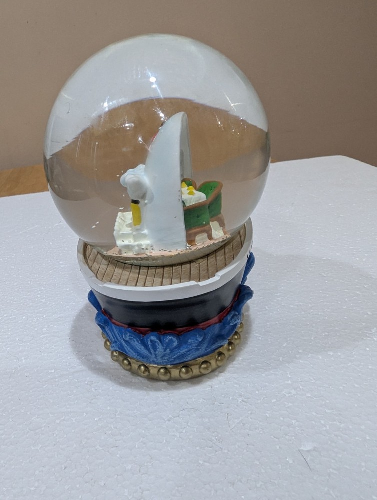 Titanic Snow Globe