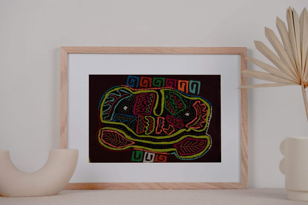 Rainbow Colors Jungle Parrot Bird Mola