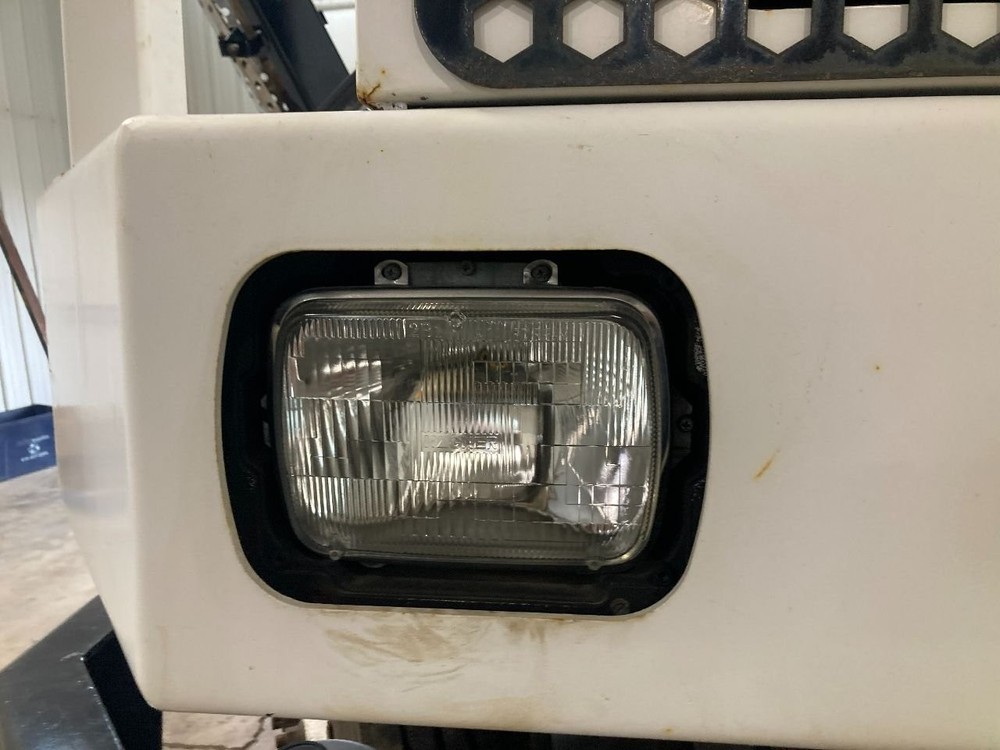 Capacity SABRE 5 Right/Passenger Headlamp - Used