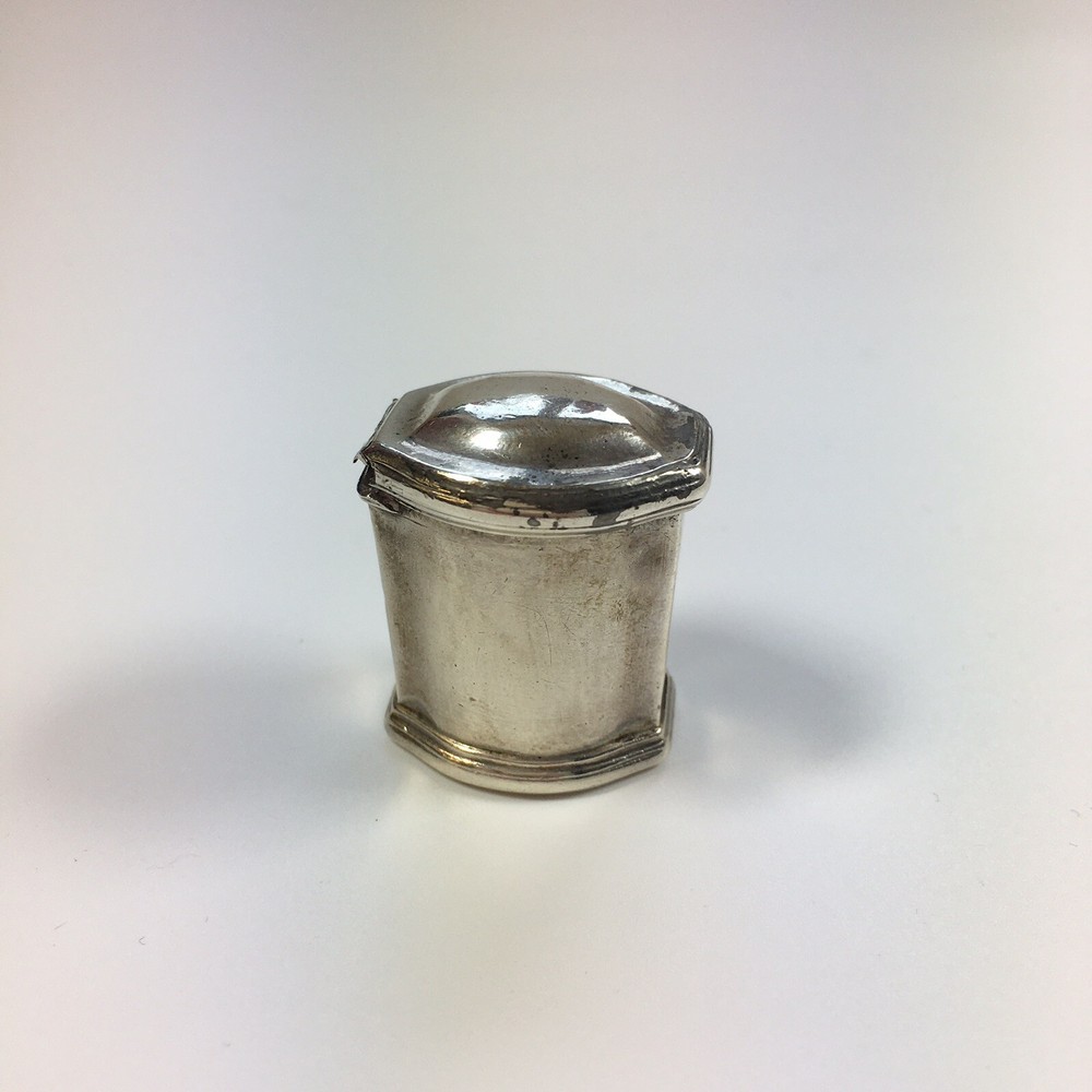 Antique Georgian Solid Silver Pill Box Unusual Design 3cm In Height