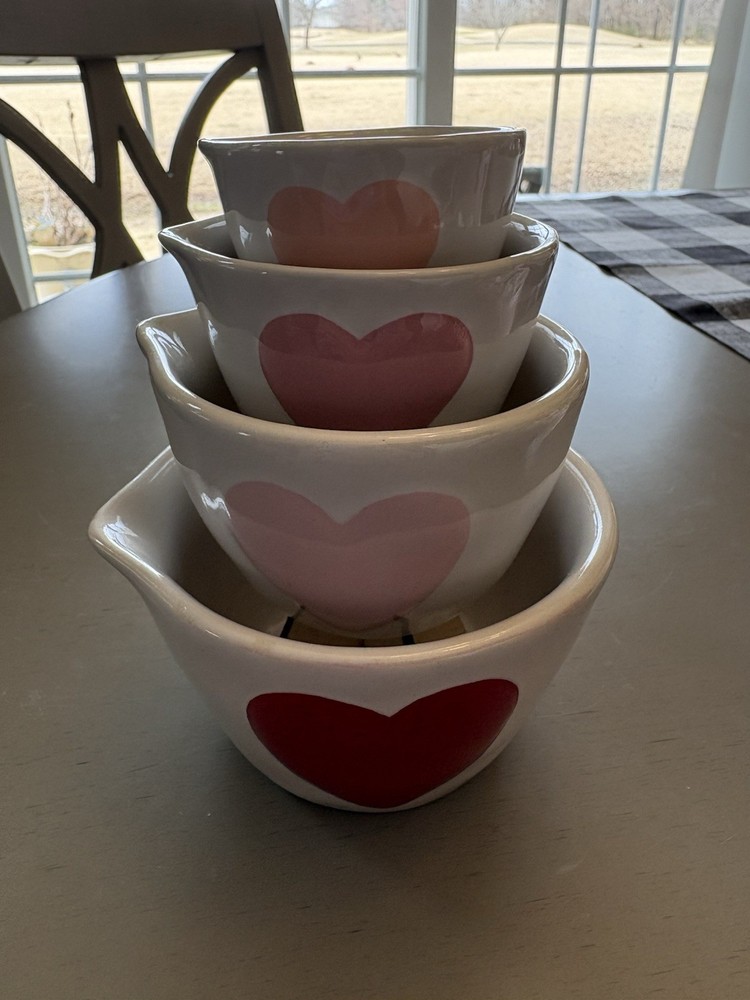 Rae Dunn Puff Heart Measuring Cups