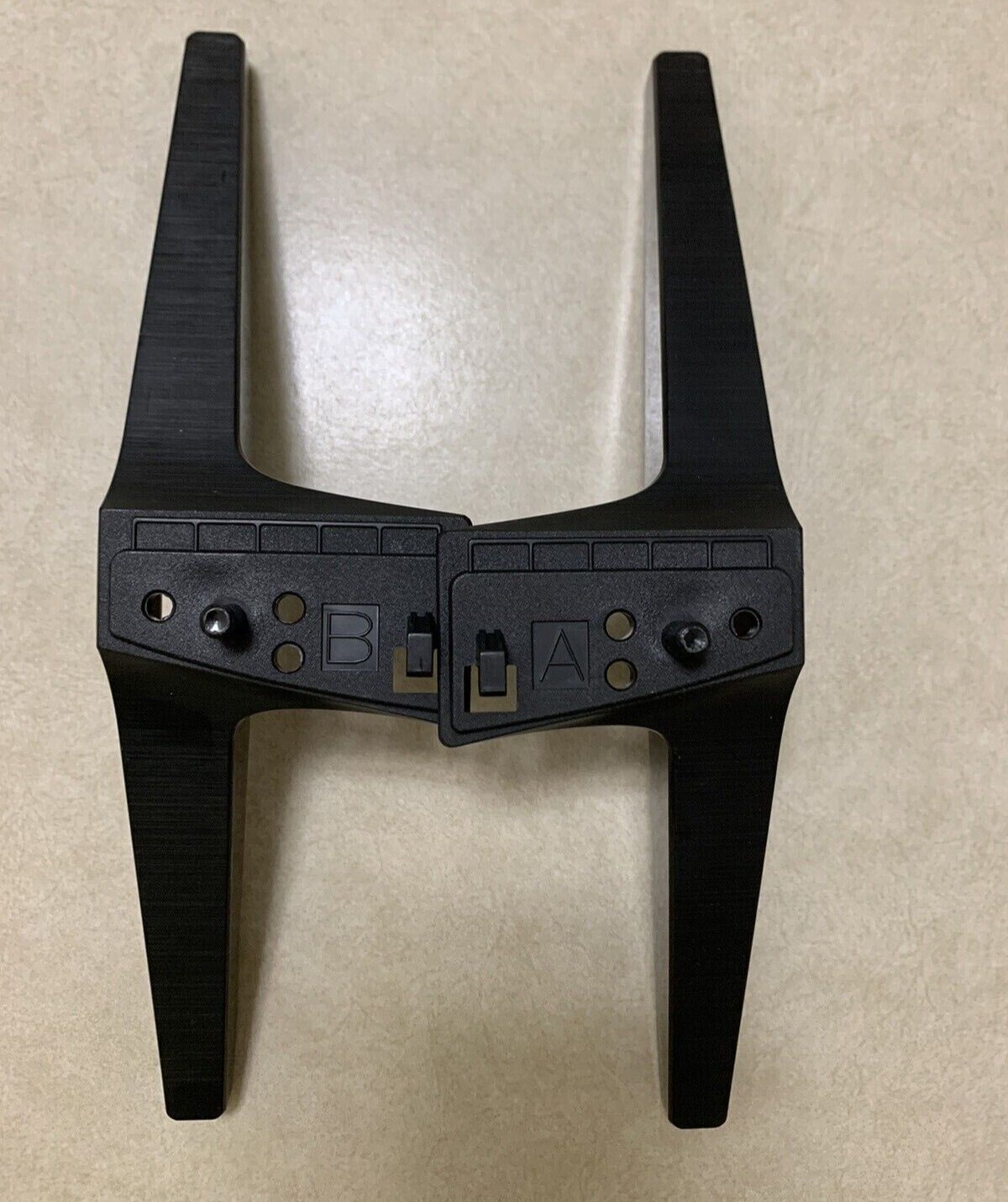 LG 65UJ6300 STAND LEGS 65UN6950ZUA MAM643875 (NO SCREWS) 60UK6090