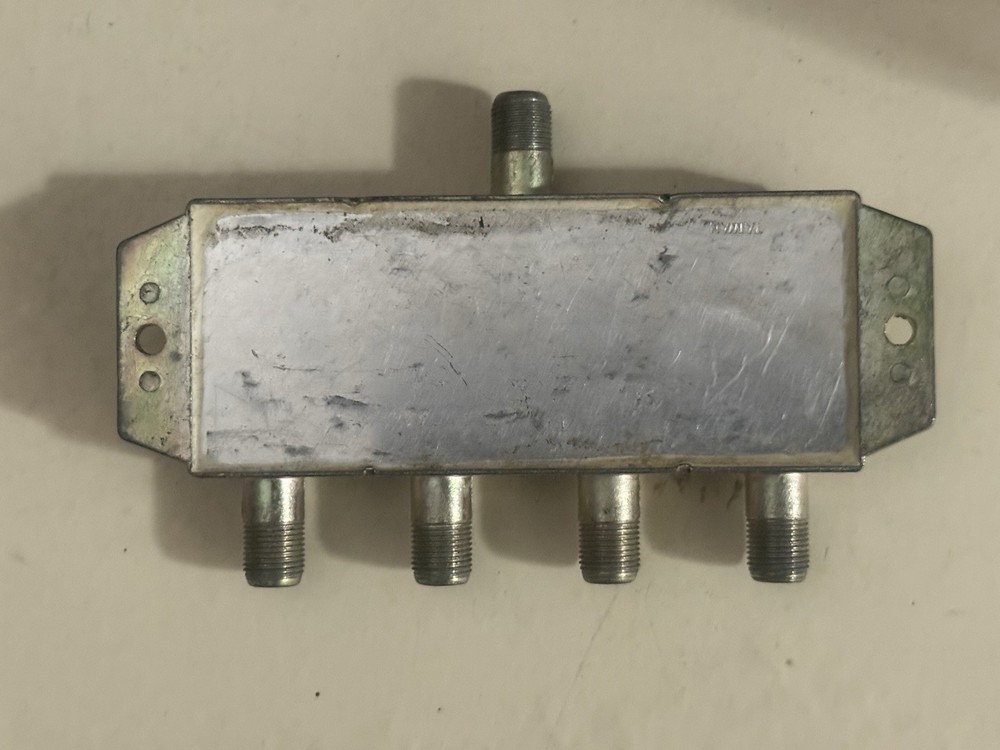 Tru-Spec HFS-4 950-1750MHz Splitters