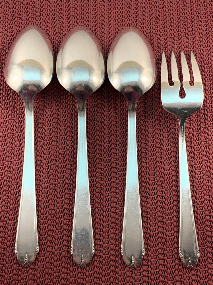 3 Solid Serving Spoon & 1 Meat Fork 1937 LADY ALICE II Wallace Silverplate