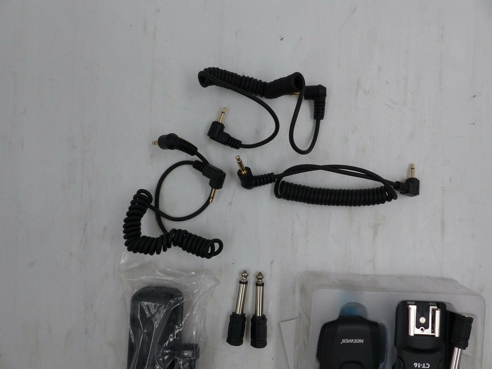 NEEWER CT-16 CAMERA FLASH TRIGGER KIT CT-16 WITH WIRELESS RECEIVERS