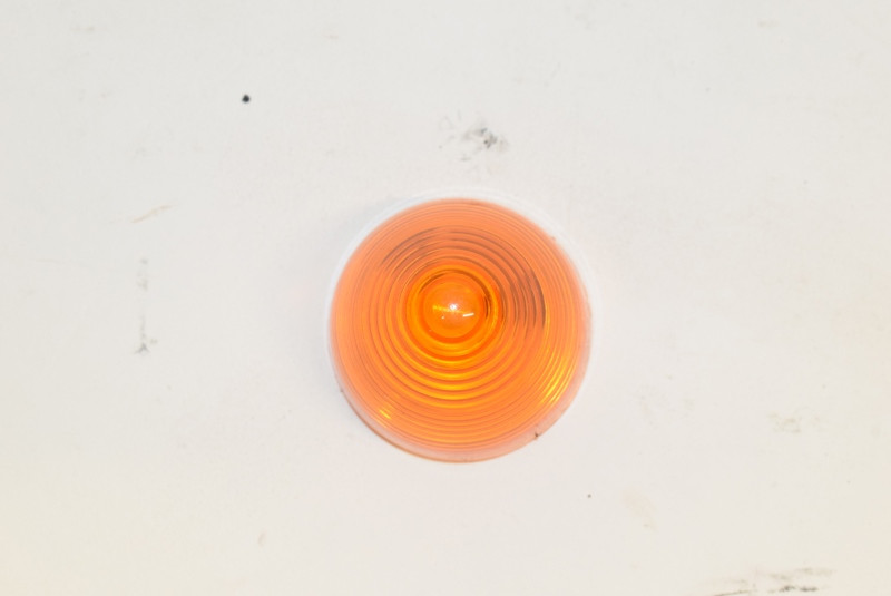 Universal Marker Light Marker Light 1018A (759-10601)