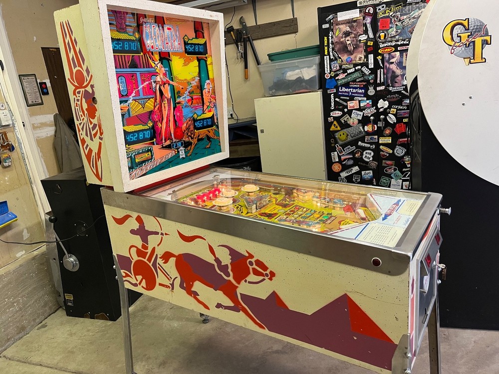 Gottlieb Cleopatra Pinball Machine